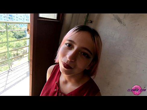 ❤️ Studint Sensual sûget in frjemdling yn 'e bûtenwrâld - Cum op syn gesicht ️❌ Pornofideo op fy.pornsos-com.ru ❌❤